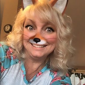 Meet your Posher, Monica